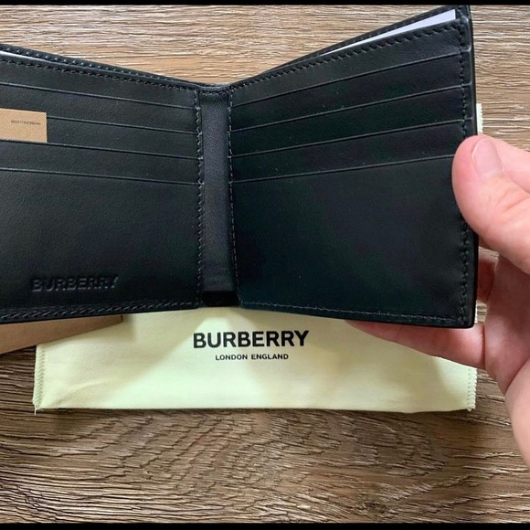 New Burberry vintage check wallet - Picture 3 of 3